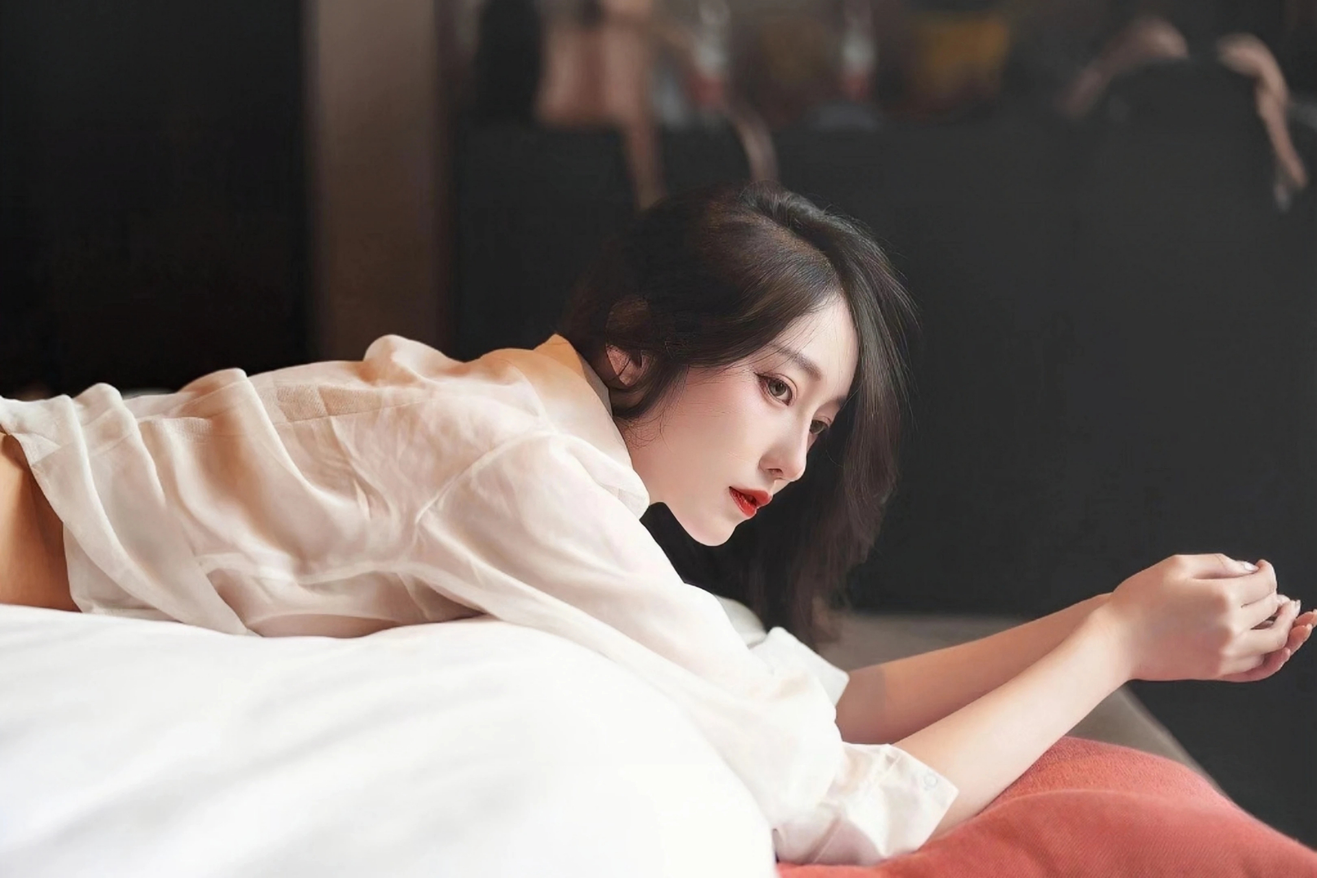 国家移民管理局：上半年免签入境外国人1364万人次，同比上升53.9%